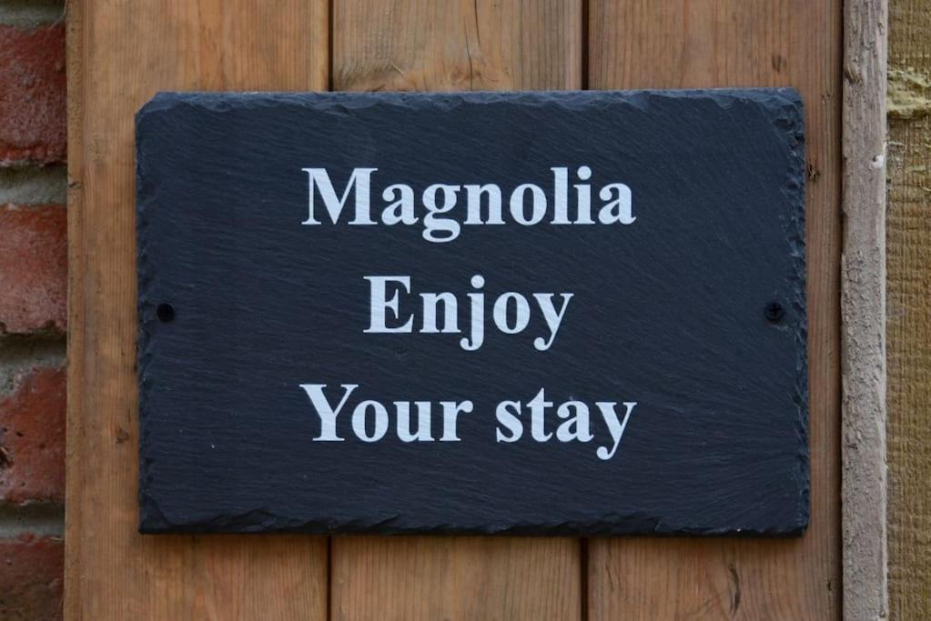 Villa Magnolia Passageway To The Jurassic Coast. Stoborough Exterior foto